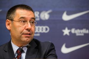 西媒报道称，拉波尔塔指控巴托梅乌支付3000万欧非法佣金，巴托梅乌正因此事接受调查。