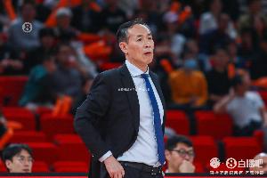 许利民：健康是球队未来的基石，只要团结一心，任何困难都无法将我们击倒。