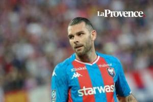 法媒曝：前法甲球员高价售卖球衣收款后不发货，单价高达1680欧元，已有50名受害者上当付款。