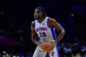 斯图尔特因膝伤仅出战G1，他称若能上场，对阵尼克斯的系列赛结果会不同。