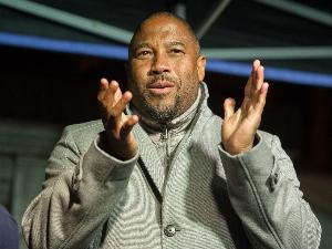 负债高达150万英镑！据《邮报》消息，利物浦传奇约翰-巴恩斯宣布破产。