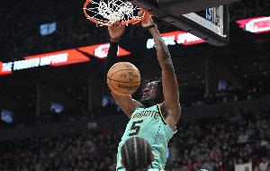 理查兹：马威三个赛季仅出战106场，盼新赛季健康出战超70场