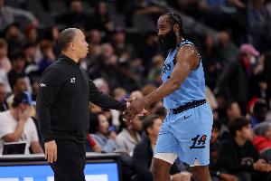 泰伦-卢：上赛季哈登的使用是无奈之举，旨在小卡缺阵时确保球队取胜。