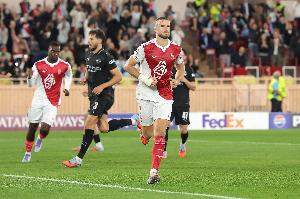 31岁戴尔曾遭热刺弃用半年无球可踢，如今作为英超弃将造点绝平曼城。