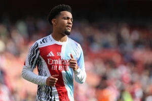 威尔希尔称赞恩瓦内里今年的竞技状态再上一层楼，认为他身上有种独特的魔力。