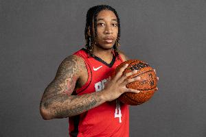 乌度卡：执教绿军期间便熟知戴维森，他具备在比赛中做出正确判断的能力。