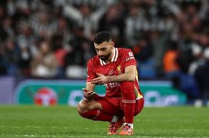 法老迷失！利物浦遭三连败，期间33岁萨拉赫发挥低迷无建树