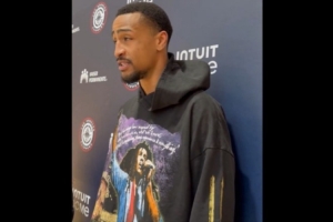 约翰-科林斯：球队老将们对我寄予厚望，期待能在他们的带领下赢得冠军。