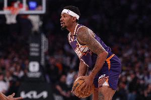 比尔表示，队中得分点众多，他更专注于防守，并渴望成为令对手头疼的防守尖兵。