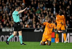 前裁判：西甲裁判安于现状，其行为动机是利益驱动，而非对裁判事业的忠诚与奉献。