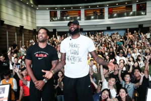 詹姆斯的商业伙伴卡特已退出国际篮球联盟项目。