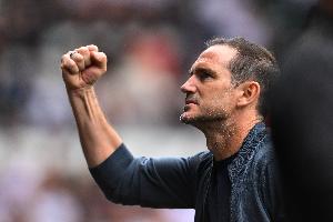 前流浪者球星兰帕德有望执教旧主，有消息人士透露，考文垂方面相信若能发出邀请，兰帕德会毫不犹豫地选择离开。