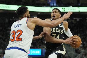 字母哥一心向往纽约，但尼克斯队缺少交易所需的选秀权，若为此牺牲阵容深度，这笔交易是否值得？