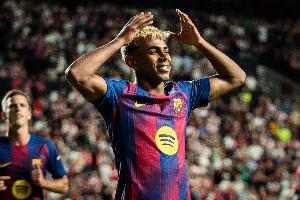 德科认为，西班牙足协为球员提供了周全的保障，而亚马尔的出现是足坛的一份珍贵礼物。