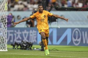 邓弗里斯表示，金球奖的名次并非关键，这份荣誉更像是对他整个赛季出色表现的一种肯定。