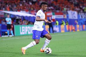 科曼谈离队：拜仁内部有人希望我走，但我对俱乐部仍有爱。