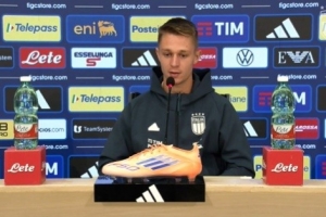 坎比亚吉：国家队既是梦想的归宿，亦是生涯的新起点；卡维利亚：从皮尔洛身上获益良多。