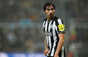 斯科尔斯：尽管有人认为赖斯是英超最佳中场，但我更看好托纳利。