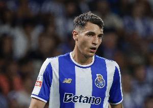 基维：因萨利巴的加盟，我的上场时间受限，塔帅对此表示理解，因此允许我离队。