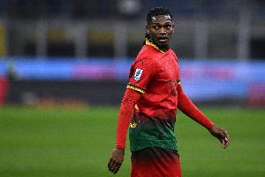 记者：莱奥冬窗离队的可能性极小，双方计划在明年夏天就其未来展开会谈。