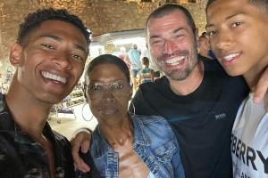 为儿子辞职并经历多年跨国分居，《邮报》报道：贝林厄姆父母结束超过20年的婚姻。