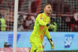 拜仁外租门将佩雷茨坦言在汉堡缺乏出场机会，冬窗或将寻求转会。