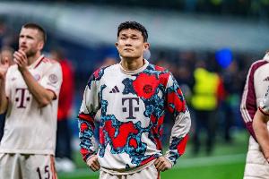 图片报：拜仁欲放28岁金玟哉离队，他已是球队第三中卫，两年前曾以4200万欧元引进。