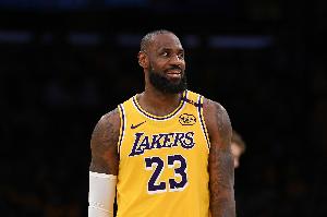 起诉詹姆斯球迷：起诉书中虽未提及精神损失费，但我认为本应写上，我并非意在讹诈钱财。