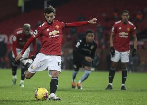 根据《曼彻斯特晚报》的报道，布鲁诺·费尔南德斯会怀念之前的几位主教练，因为在阿莫林的执教下，他承担了大量的脏活累活。