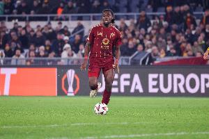 罗体报道称巴黎圣日耳曼有意引进科内，他被誉为“新马图伊迪”，球队可能报价6000万欧元。