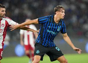 米体报道称，国米今夏曾在留用皮奥利还是签下霍伊伦之间权衡，齐沃则曾力主挽留皮奥利。