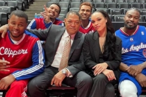 里弗斯谈及影星在美剧中扮演自己：前期准备周全，但坦言声音无法被模仿。