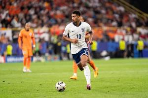 天空记者票选英格兰队世界杯阵容：贝林厄姆等12人获全票支持