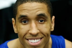 媒体人：布罗格登认为拿底薪已是上限，其生涯短暂与罗伊类似。