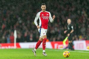 父亲回忆梅里诺：从小我就让他练头球，他是一名擅长前插的球员。