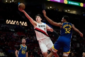 30天30队·开拓者：杨瀚森与队友的故事