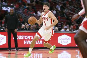 谢泼德29分6篮板6助攻！美媒：面对老鹰首发有此发挥，展现未来潜力