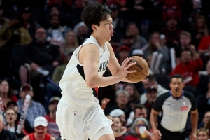 杨瀚森：我确实出现几次犯规且表现欠佳，但这只是小问题。