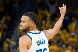 拉科布：总有一天要重建 我们都清楚库里退役之后找替代者很困难