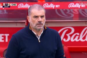 帅位岌岌可危！澳波执教仅39天，率队8场未尝胜绩（2平6负），现已陷入下课危机。