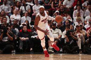 季前赛六战全负，阿德巴约表示：全新的进攻体系尚在适应期，出现成长阵痛在所难免。