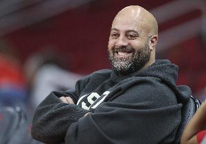 火记盛赞：斯通在续约谈判方面堪称一绝，堪称最佳总经理。