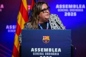 巴萨高层表示，季票价格调整与否有待评估，而新诺坎普的完工时间尚无明确答案。