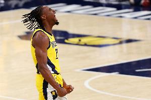 知名记者评价内史密斯2年4040万合同：薪资大幅提升，球队仍有余力签约其他球员。