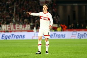 德国天空体育：斯图加特为斯蒂勒标价5000万欧，曼联等多队有意。