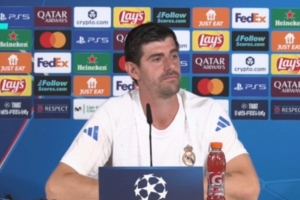 库尔图瓦表示拉波尔塔可以畅所欲言，但他从未觉得球队得到过裁判的照顾。