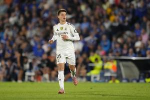 稳住阵脚！居莱尔助攻制胜赫塔费，赛季11场贡献3球5助，身价已达6000万。