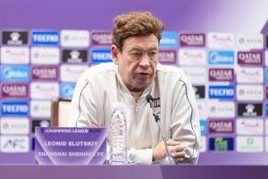 斯卢茨基：谢鹏飞、戴伟浚已随队训练，球队将提升比赛竞技强度