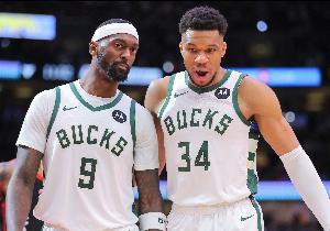 波蒂斯就字母哥的交易传闻发表看法：他当前心无旁骛，携手球队再度登顶是众人的共同目标。