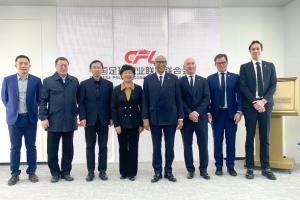 中足联与法国足协及欧塞尔举行会谈，就球员海外试训等多项议题展开交流。